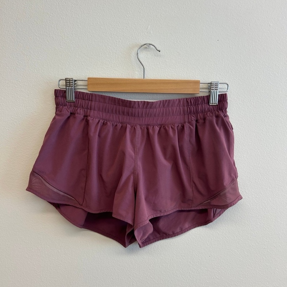 Lululemon Hotty Hot Shorts 2.5 Inch Inseam Size 10 Regular Dusty Rose Muave